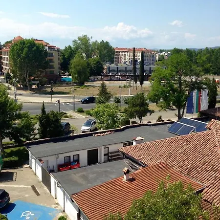 Trakia Plaza Апартамент * Slăntjev Brjag